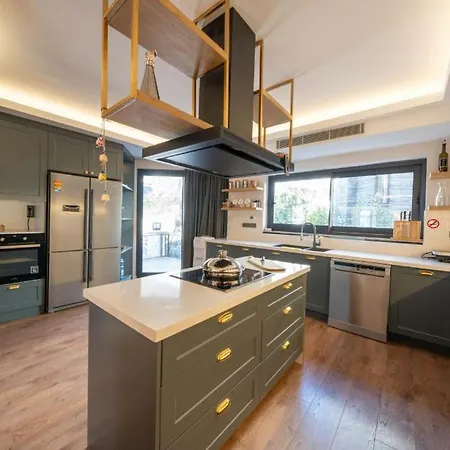 ヴィラ Liv マルマリス