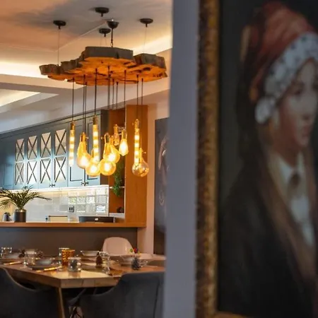 Liv * マルマリス