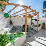 Liv Villa